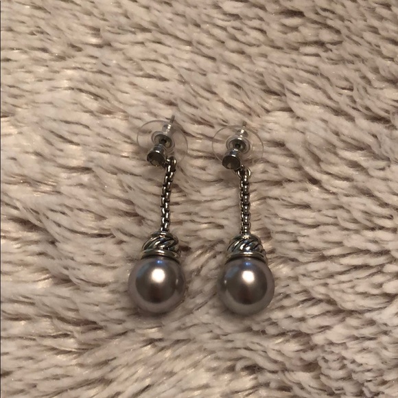 Silver with Gray Pearls Y Necklace & Earrings - Picture 2 of 3